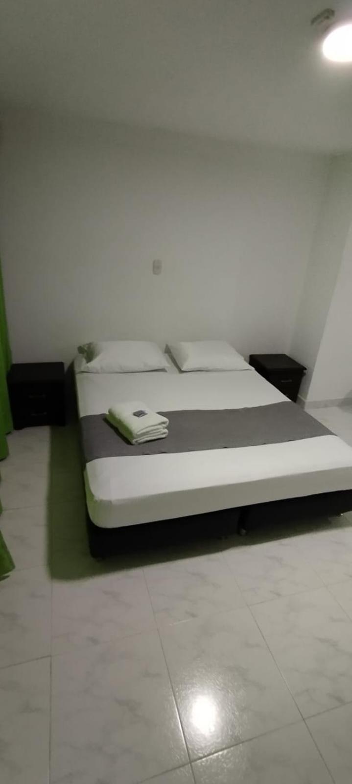Hotel Paradise Lleras Medellin Exterior photo