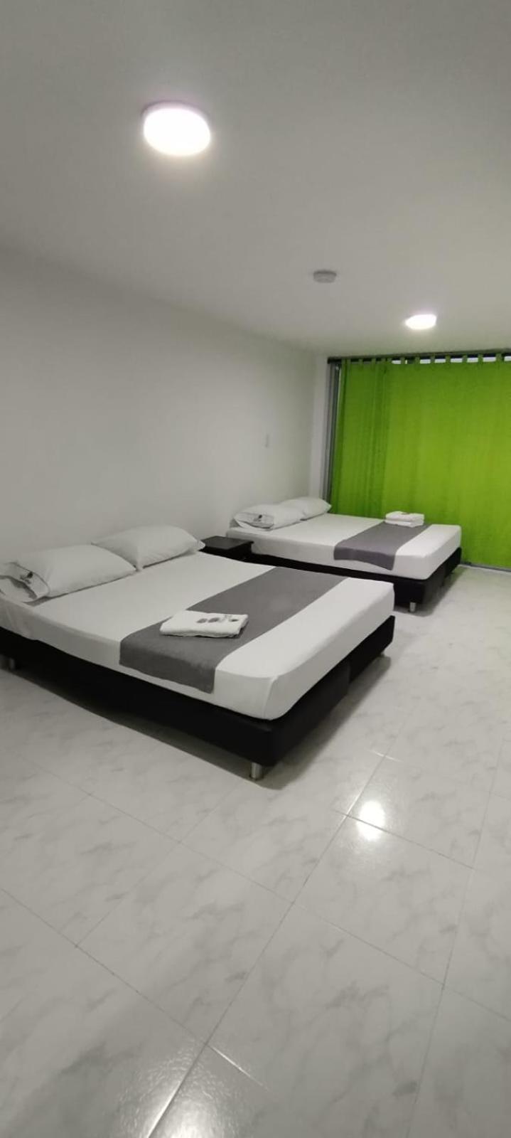 Hotel Paradise Lleras Medellin Exterior photo