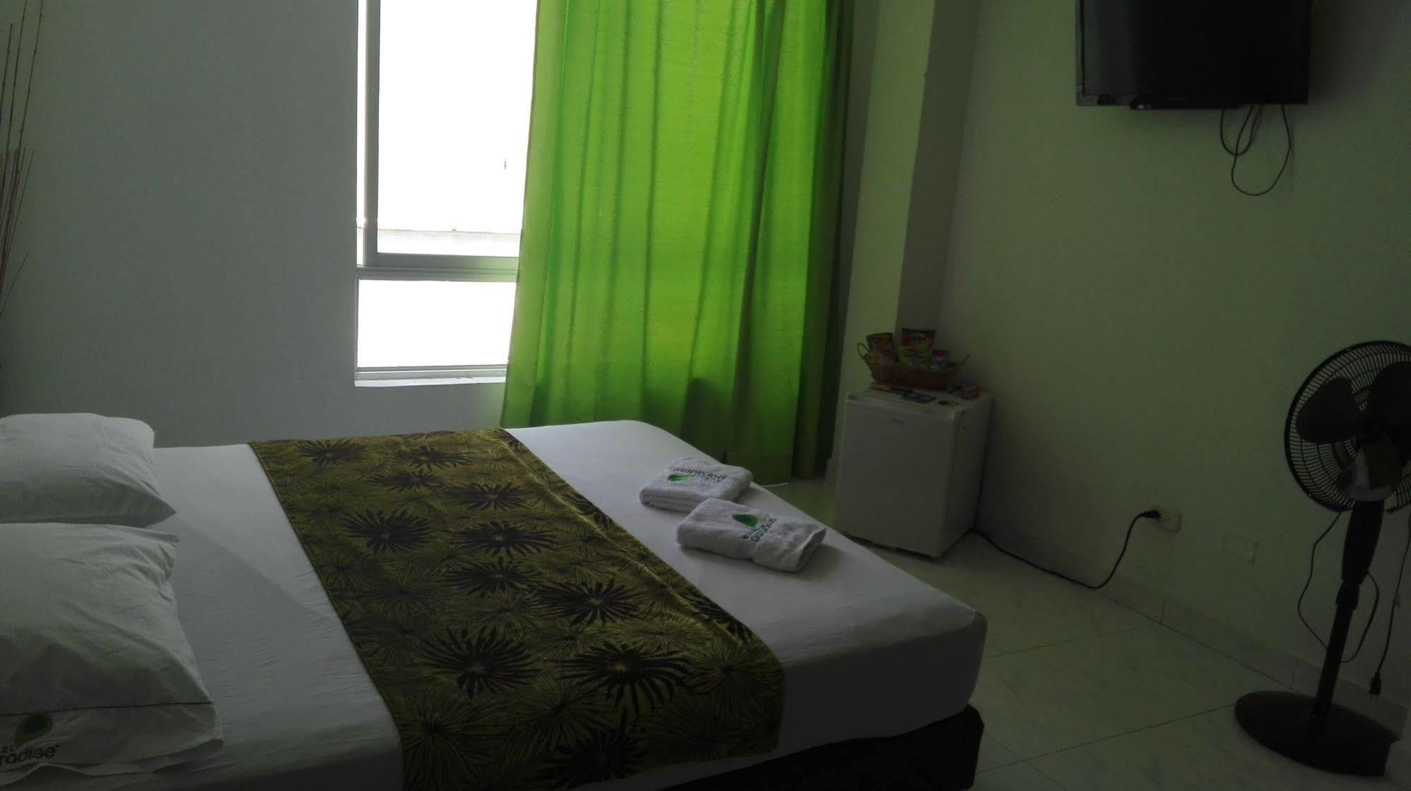 Hotel Paradise Lleras Medellin Exterior photo