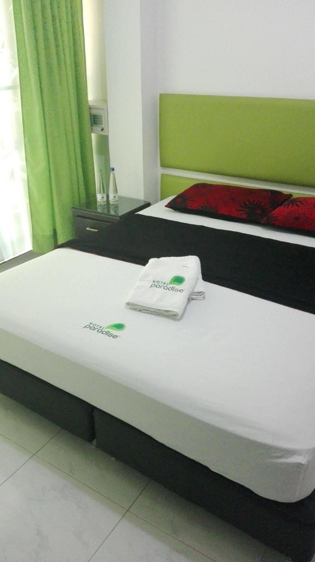 Hotel Paradise Lleras Medellin Exterior photo